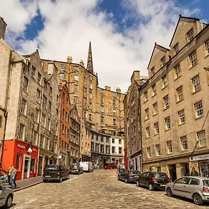 2br Grassmarket With Castle View United Kingdom