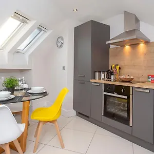 Apartment The Atico Spacious Duplex Luxury Apartment-free Parking, York