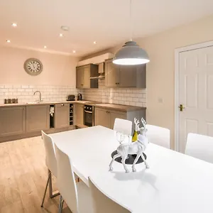 Holiday home The Ascot -free On Site Parking, York